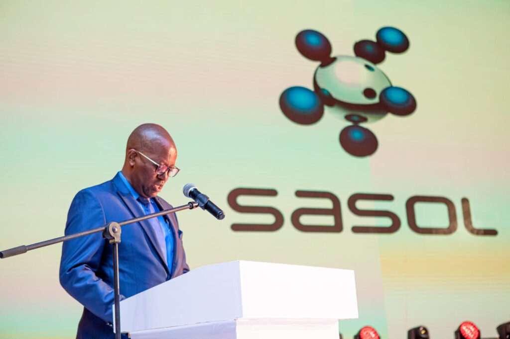 Ovídio Rodolfo, Vice President and Country Manager for Sasol in Mozambique delivering a speech at the PREICC Awards Gala